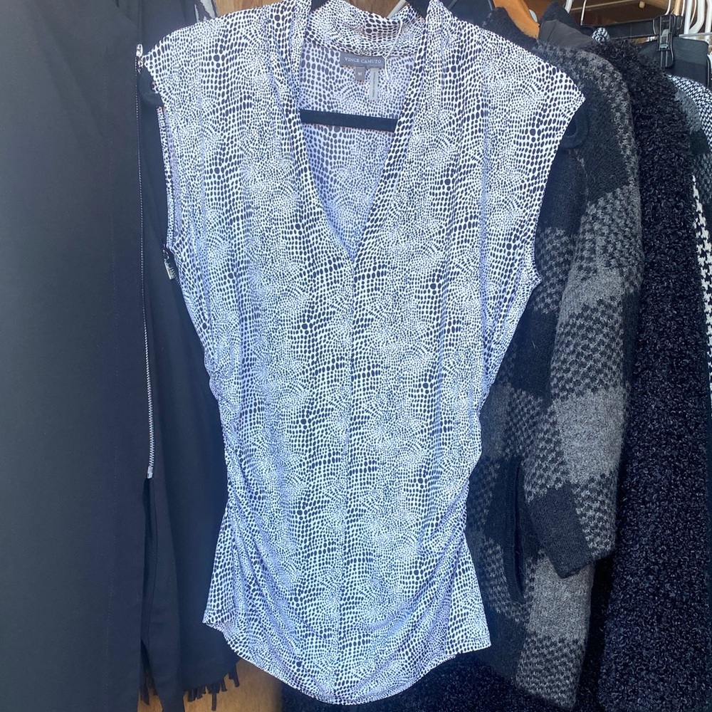 Black and White Patterned V-Neck Top